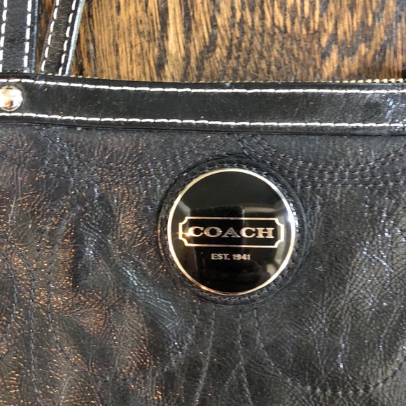 Coach purse - Picture 2 of 4